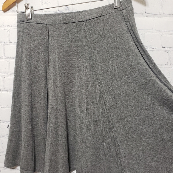 Max Studio XS 3-Paneled A-Line Mini Skirt - Picture 9 of 10